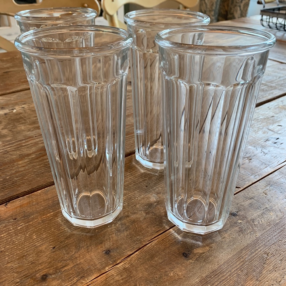 Set of four tea glasses